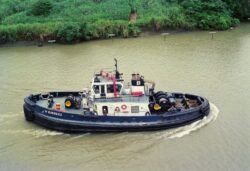 Double-Ender Canal Tug