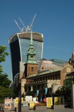 Tower of London and the Walkie-Talkie