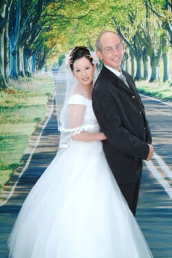 Ron and Weifang's Wedding Photos - In Traditional Western Attire Ron and Weifang's Wedding Photos - In Traditional Western Attire