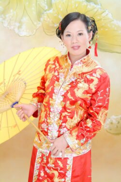 Ron and Weifang's Wedding Photos - In Traditional Chinese Attire Ron and Weifang's Wedding Photos - In Traditional Chinese Attire