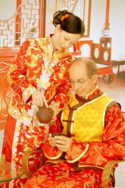 Ron and Weifang's Wedding Photos - In Traditional Chinese Attire Ron and Weifang's Wedding Photos - In Traditional Chinese Attire