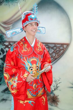 Ron and Weifang's Wedding Photos - In Traditional Chinese Attire Ron and Weifang's Wedding Photos - In Traditional Chinese Attire