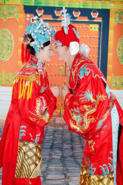 Ron and Weifang's Wedding Photos - In Traditional Chinese Attire Ron and Weifang's Wedding Photos - In Traditional Chinese Attire