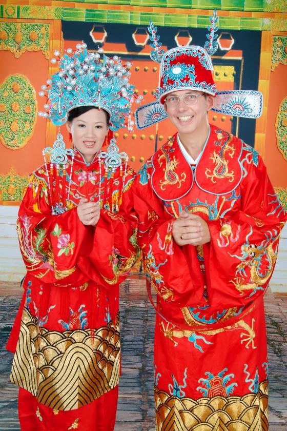 Ron and Winnie in a Traditional Chinese Wedding outfit